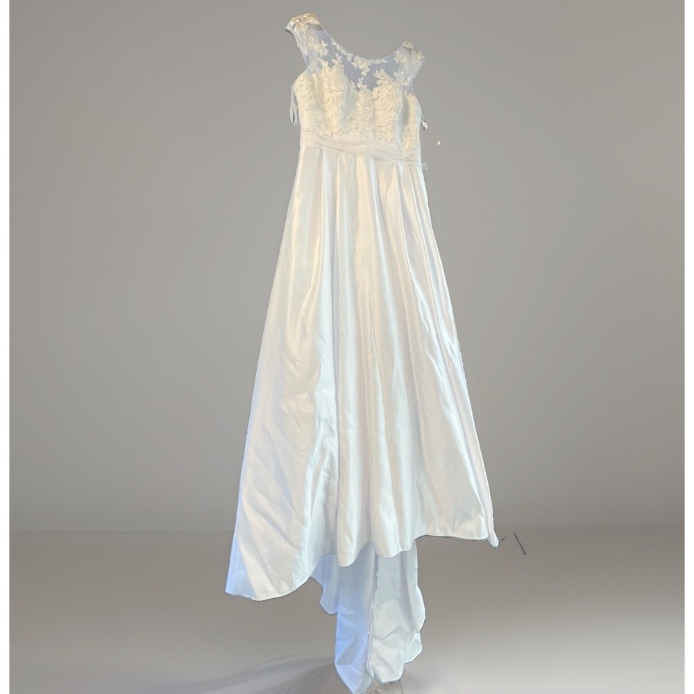 David's Bridal A-Line Wedding Dress Womens 14 White Lace Illusion Cap Sleeve
